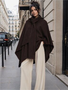 NWT Zara Knit Cape With Contrasting Thread Scarf